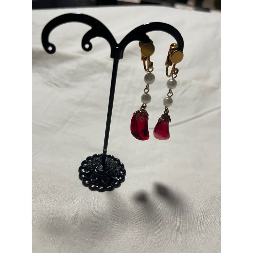 Beaded White Faux Pearl and Red Gem Stone Gold Tone Dangle Clip-On Earrings - Picture 3 of 11
